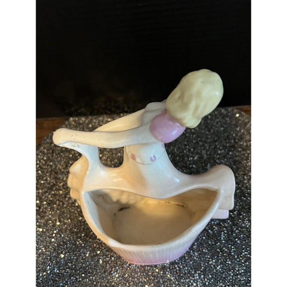 Vintage Hull Pottery, 955, Dancing Lady Planter - Picture 5 of 8